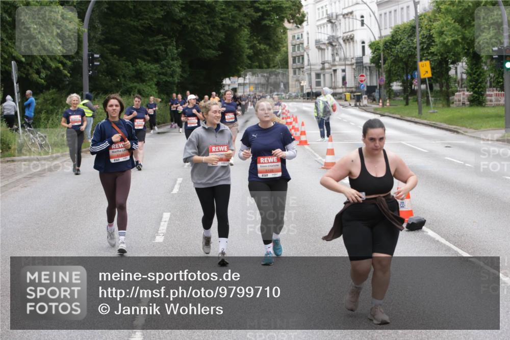 14.06.2026 - REWE Women's Run Jannik Wohlers http://msf.ph/oto/9799710 14.06.2026 11:02:07 Laufen 5131, 5, 5128, 1 meine-sportfotos.de