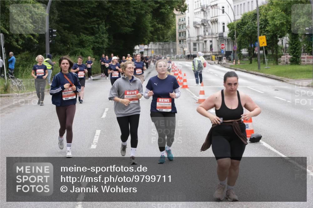 14.06.2026 - REWE Women's Run Jannik Wohlers http://msf.ph/oto/9799711 14.06.2026 11:02:07 Laufen 5131, 5128, 01 meine-sportfotos.de