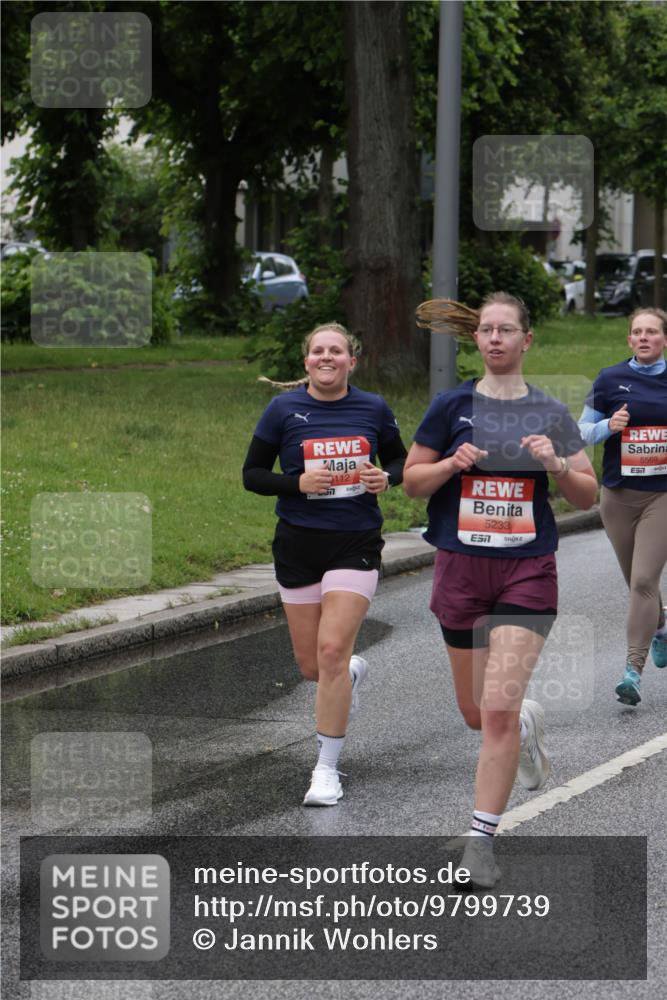 14.06.2026 - REWE Women's Run Jannik Wohlers http://msf.ph/oto/9799739 14.06.2026 10:39:34 Laufen 112, 5233, 5569 meine-sportfotos.de