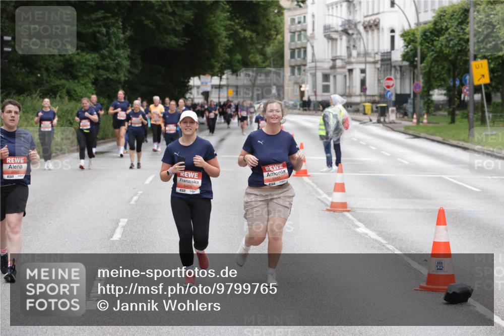 14.06.2026 - REWE Women's Run Jannik Wohlers http://msf.ph/oto/9799765 14.06.2026 11:02:11 Laufen 5099, 5459, 5931, 7, 10406693022, 1 meine-sportfotos.de