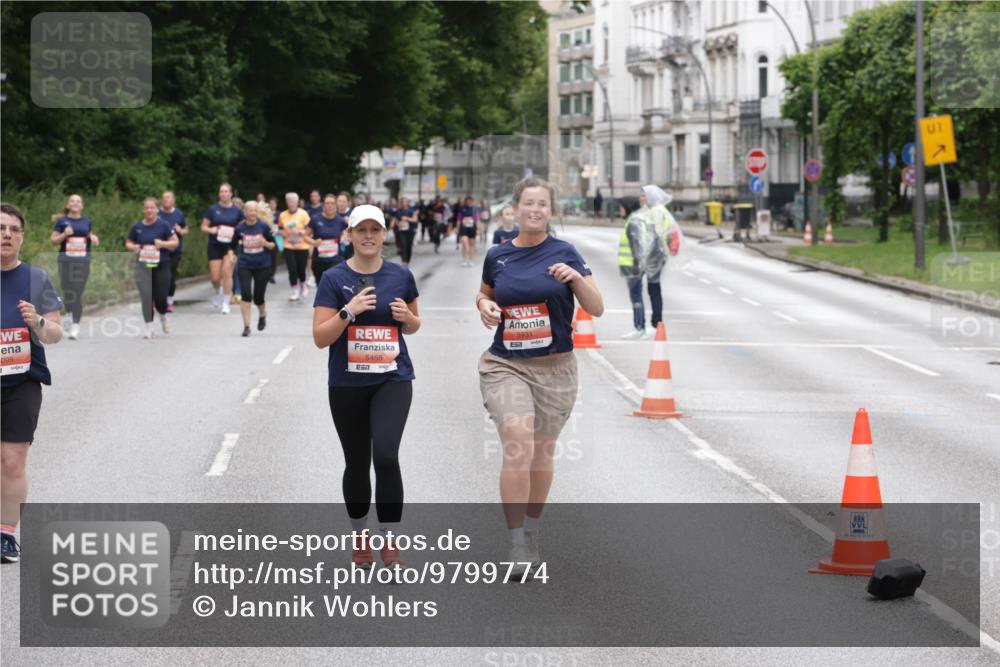 14.06.2026 - REWE Women's Run Jannik Wohlers http://msf.ph/oto/9799774 14.06.2026 11:02:11 Laufen 099, 5931, 5459, 01 meine-sportfotos.de