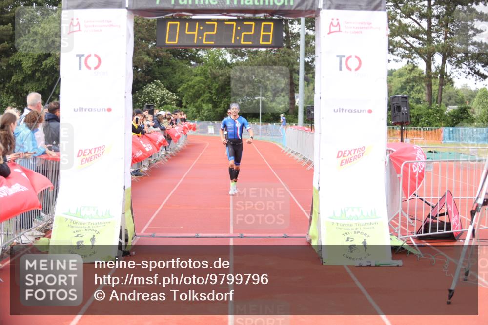 14.06.2026 - 7 Türme Triathlon Andreas Tolksdorf http://msf.ph/oto/9799796 14.06.2026 15:27:26 Ziel 851, 994 meine-sportfotos.de