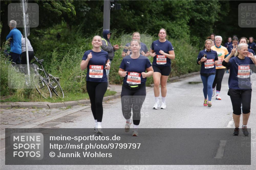 14.06.2026 - REWE Women's Run Jannik Wohlers http://msf.ph/oto/9799797 14.06.2026 11:02:17 Laufen 5825 meine-sportfotos.de