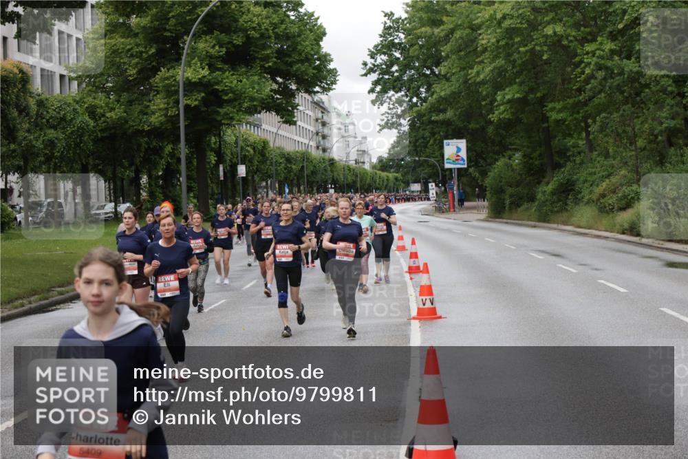 14.06.2026 - REWE Women's Run Jannik Wohlers http://msf.ph/oto/9799811 14.06.2026 10:39:41 Laufen 5409 meine-sportfotos.de