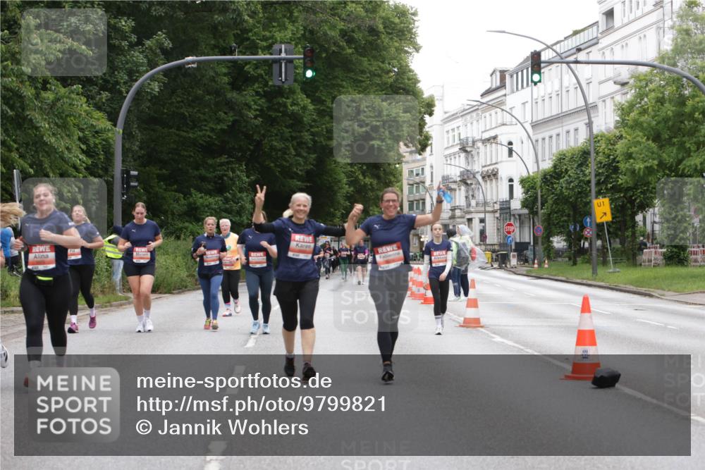 14.06.2026 - REWE Women's Run Jannik Wohlers http://msf.ph/oto/9799821 14.06.2026 11:02:21 Laufen 1, 7 meine-sportfotos.de