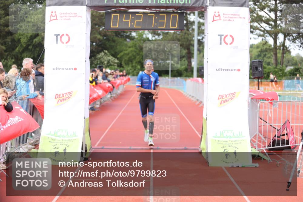 14.06.2026 - 7 Türme Triathlon Andreas Tolksdorf http://msf.ph/oto/9799823 14.06.2026 15:27:29 Ziel 851, 994 meine-sportfotos.de