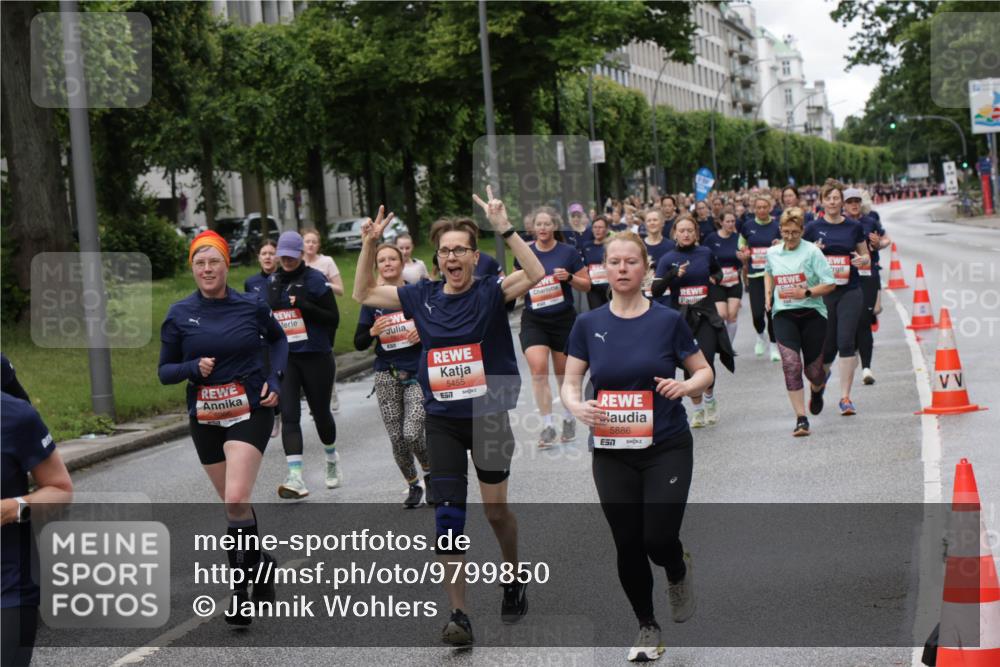 14.06.2026 - REWE Women's Run Jannik Wohlers http://msf.ph/oto/9799850 14.06.2026 10:39:44 Laufen 5966, 5455, 57, 5886, 7 meine-sportfotos.de