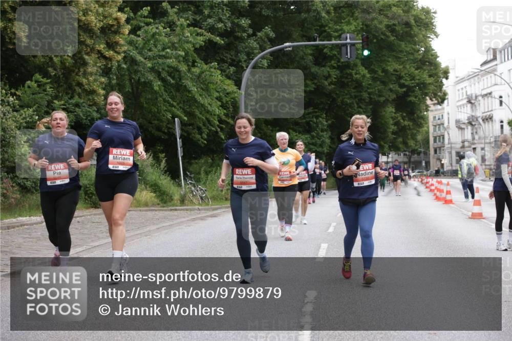 14.06.2026 - REWE Women's Run Jannik Wohlers http://msf.ph/oto/9799879 14.06.2026 11:02:26 Laufen 5947, 657 meine-sportfotos.de