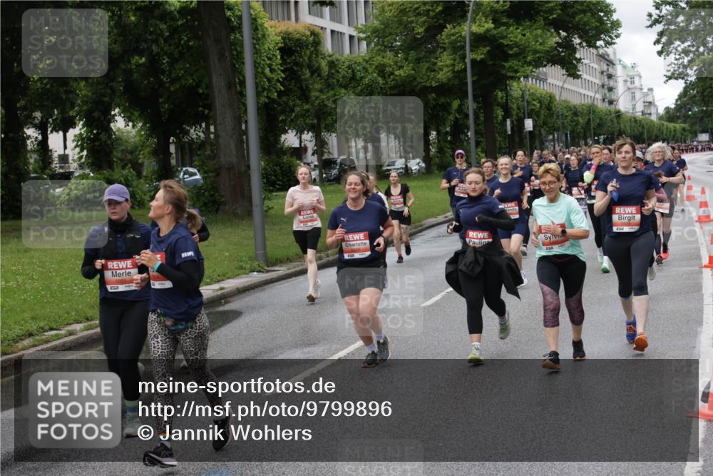 14.06.2026 - REWE Women's Run Jannik Wohlers http://msf.ph/oto/9799896 14.06.2026 10:39:47 Laufen 5991 meine-sportfotos.de