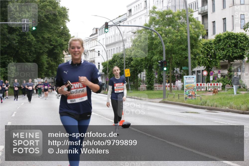 14.06.2026 - REWE Women's Run Jannik Wohlers http://msf.ph/oto/9799899 14.06.2026 11:02:28 Laufen 5732, 51, 51, 1, 7 meine-sportfotos.de