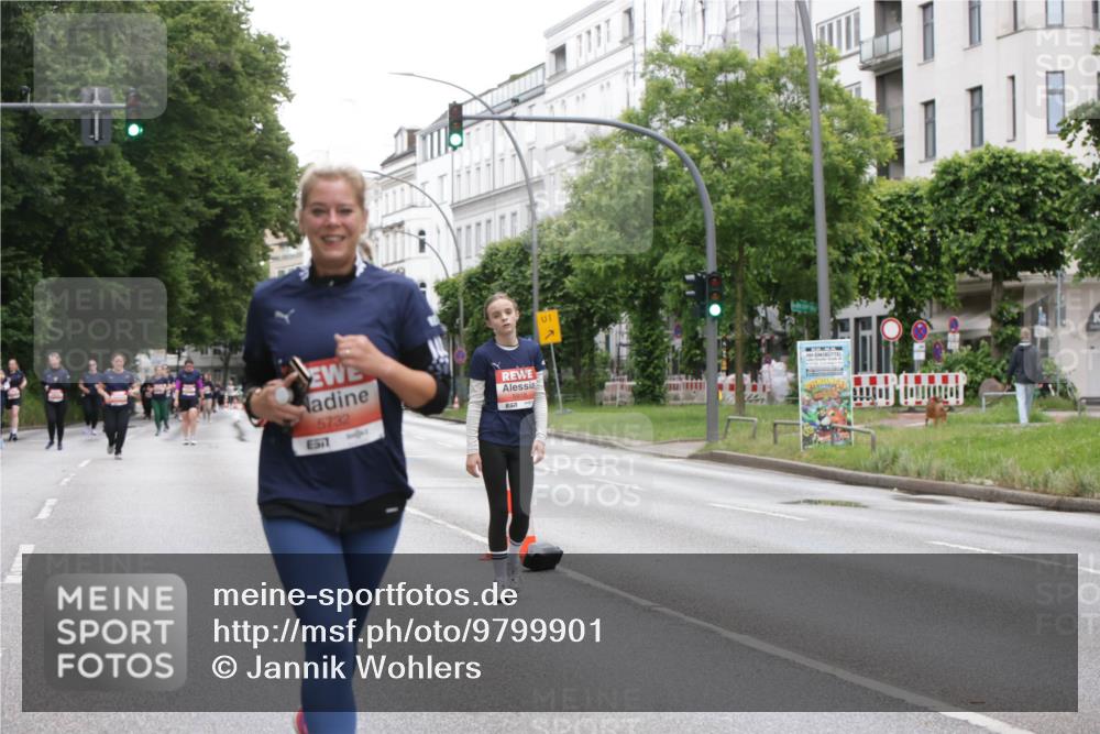 14.06.2026 - REWE Women's Run Jannik Wohlers http://msf.ph/oto/9799901 14.06.2026 11:02:28 Laufen 5732, 511, 1 meine-sportfotos.de