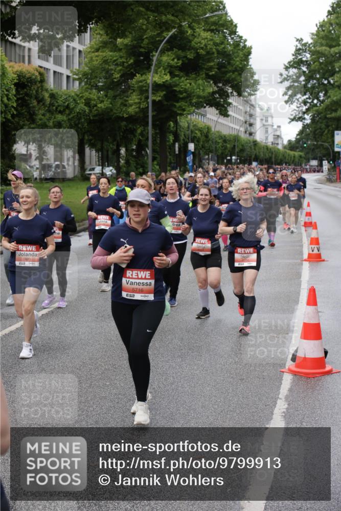 14.06.2026 - REWE Women's Run Jannik Wohlers http://msf.ph/oto/9799913 14.06.2026 10:39:50 Laufen 5716, 7 meine-sportfotos.de