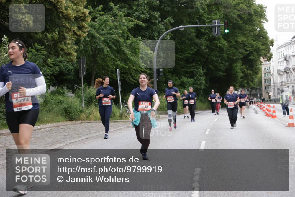 14.06.2026 - REWE Women's Run Jannik Wohlers http://msf.ph/oto/9799919 14.06.2026 11:02:33 Laufen 5900, 657 meine-sportfotos.de