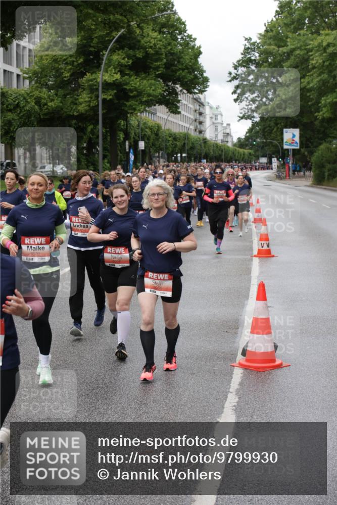 14.06.2026 - REWE Women's Run Jannik Wohlers http://msf.ph/oto/9799930 14.06.2026 10:39:51 Laufen 5532, 7, 56721, 6056 meine-sportfotos.de
