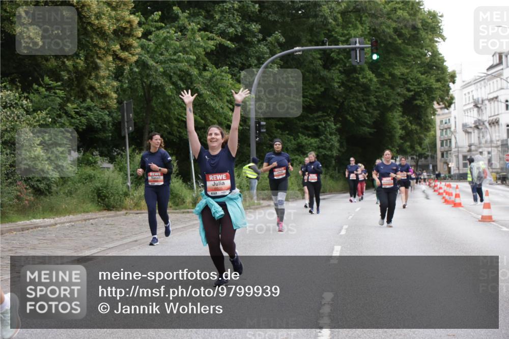 14.06.2026 - REWE Women's Run Jannik Wohlers http://msf.ph/oto/9799939 14.06.2026 11:02:33 Laufen 6039 meine-sportfotos.de