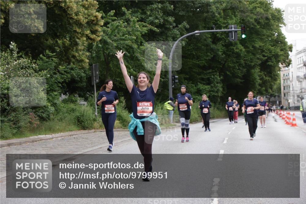 14.06.2026 - REWE Women's Run Jannik Wohlers http://msf.ph/oto/9799951 14.06.2026 11:02:33 Laufen 6039, 57 meine-sportfotos.de
