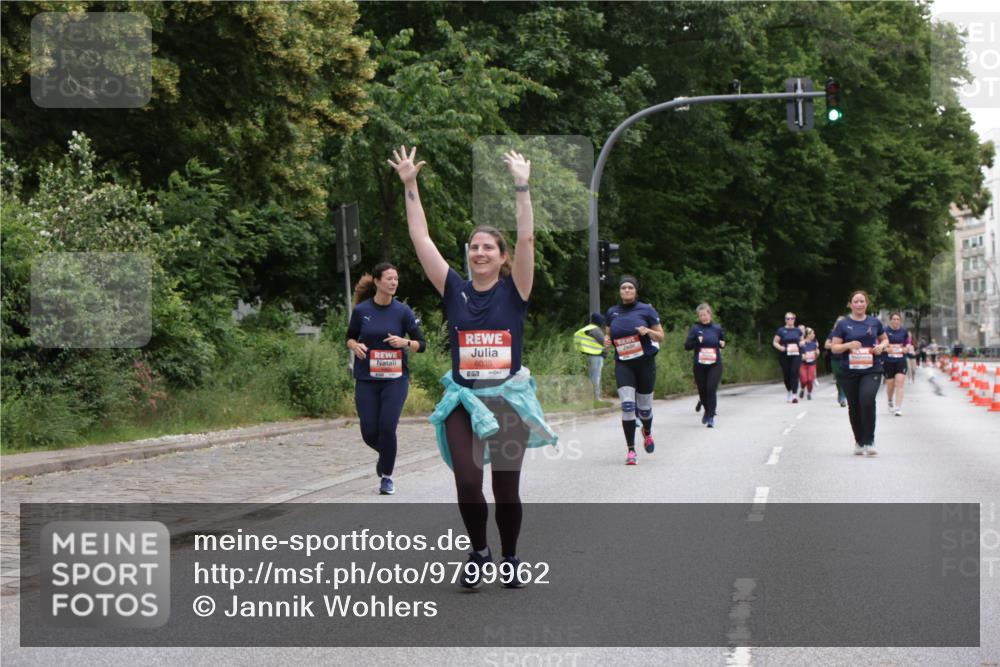 14.06.2026 - REWE Women's Run Jannik Wohlers http://msf.ph/oto/9799962 14.06.2026 11:02:34 Laufen 6039, 57 meine-sportfotos.de