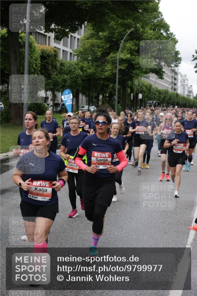 14.06.2026 - REWE Women's Run Jannik Wohlers http://msf.ph/oto/9799977 14.06.2026 10:39:55 Laufen 6, 00, 5139, 5194, 6011 meine-sportfotos.de