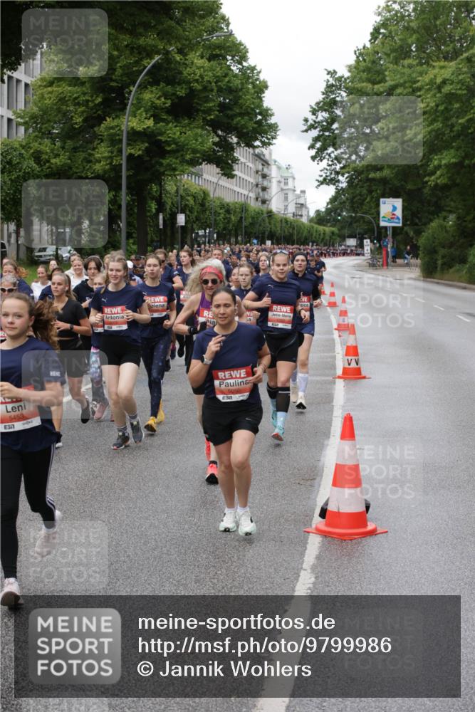 14.06.2026 - REWE Women's Run Jannik Wohlers http://msf.ph/oto/9799986 14.06.2026 10:39:56 Laufen 5453, 7, 5050 meine-sportfotos.de