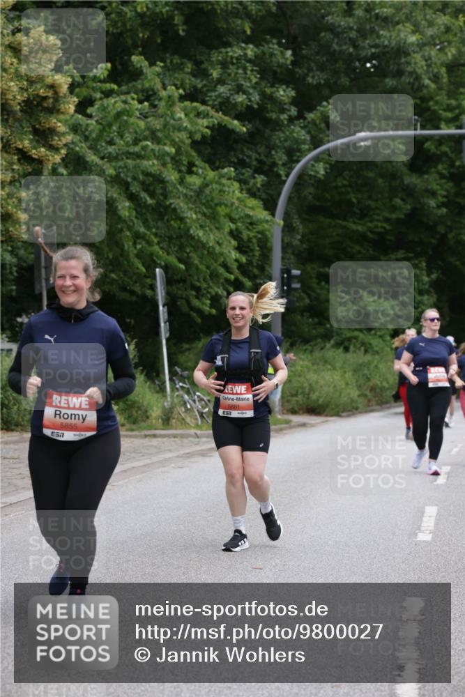 14.06.2026 - REWE Women's Run Jannik Wohlers http://msf.ph/oto/9800027 14.06.2026 11:02:42 Laufen 5855, 657, 5681, 571 meine-sportfotos.de
