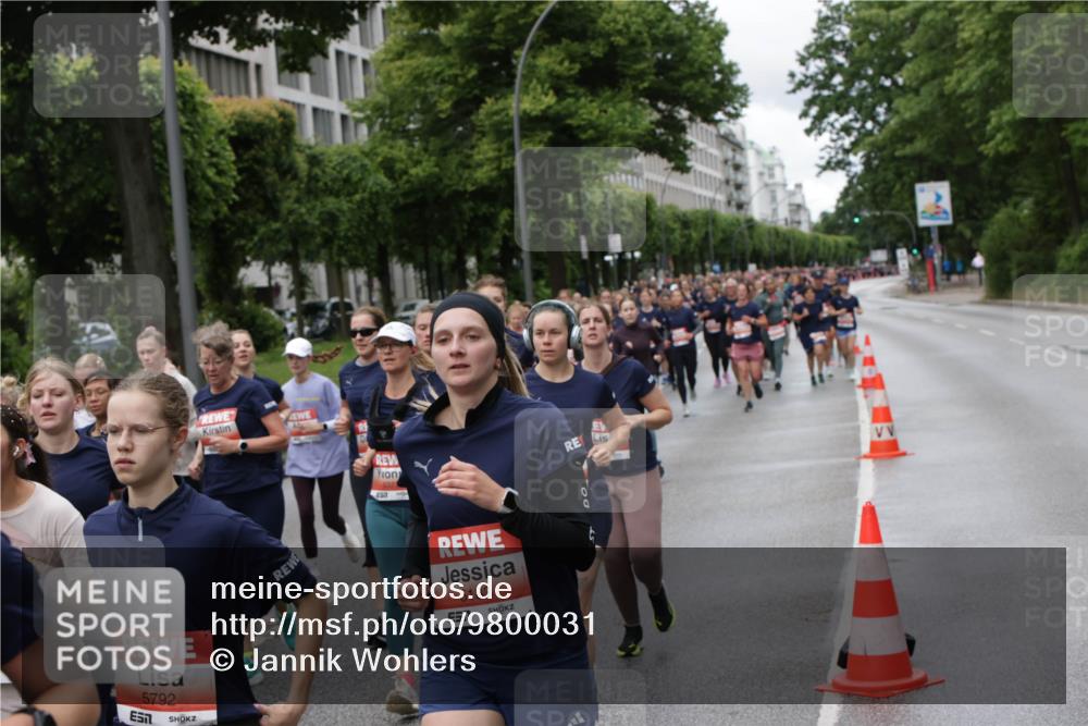 14.06.2026 - REWE Women's Run Jannik Wohlers http://msf.ph/oto/9800031 14.06.2026 10:40:00 Laufen 5792, 5183, 0 meine-sportfotos.de