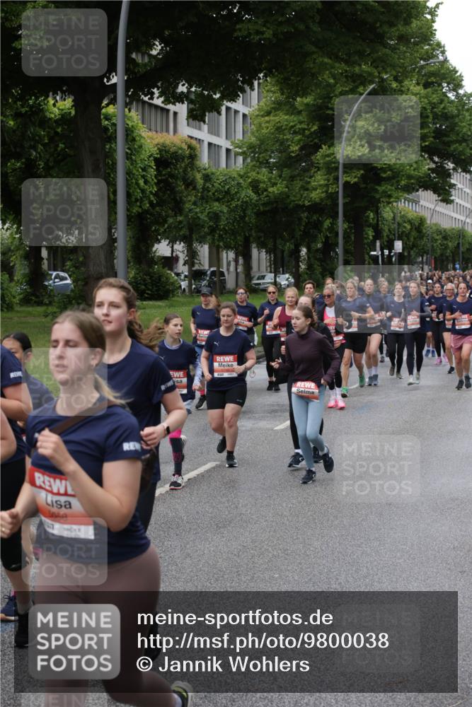 14.06.2026 - REWE Women's Run Jannik Wohlers http://msf.ph/oto/9800038 14.06.2026 10:40:02 Laufen 1068 meine-sportfotos.de
