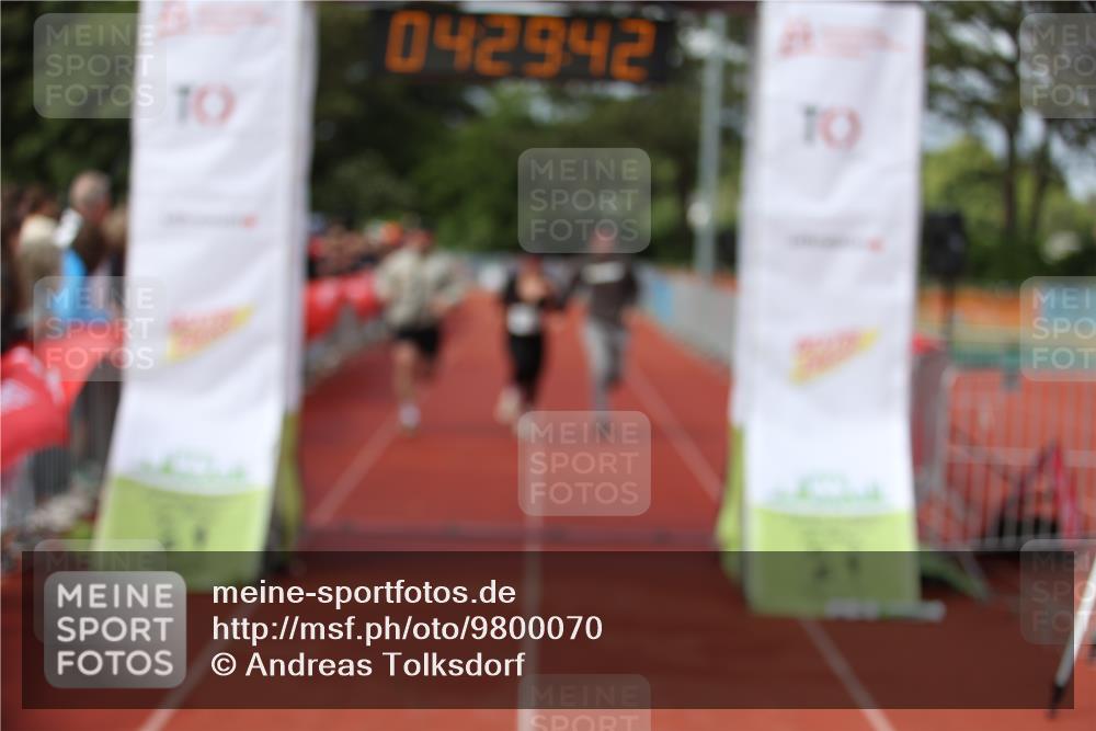 14.06.2026 - 7 Türme Triathlon Andreas Tolksdorf http://msf.ph/oto/9800070 14.06.2026 15:29:40 Ziel 1174 meine-sportfotos.de