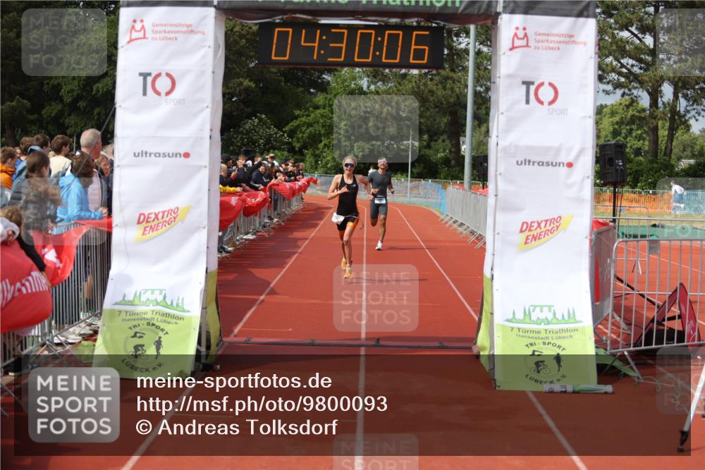14.06.2026 - 7 Türme Triathlon Andreas Tolksdorf http://msf.ph/oto/9800093 14.06.2026 15:30:05 Ziel 1147, 1710 meine-sportfotos.de