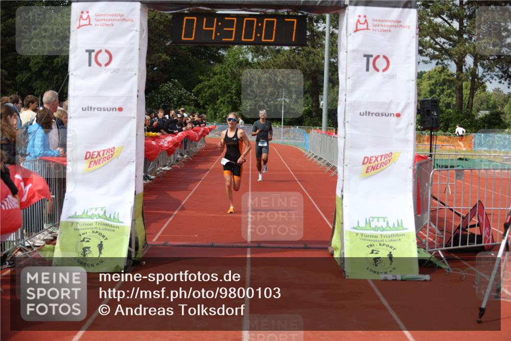14.06.2026 - 7 Türme Triathlon Andreas Tolksdorf http://msf.ph/oto/9800103 14.06.2026 15:30:05 Ziel 1147, 1710 meine-sportfotos.de