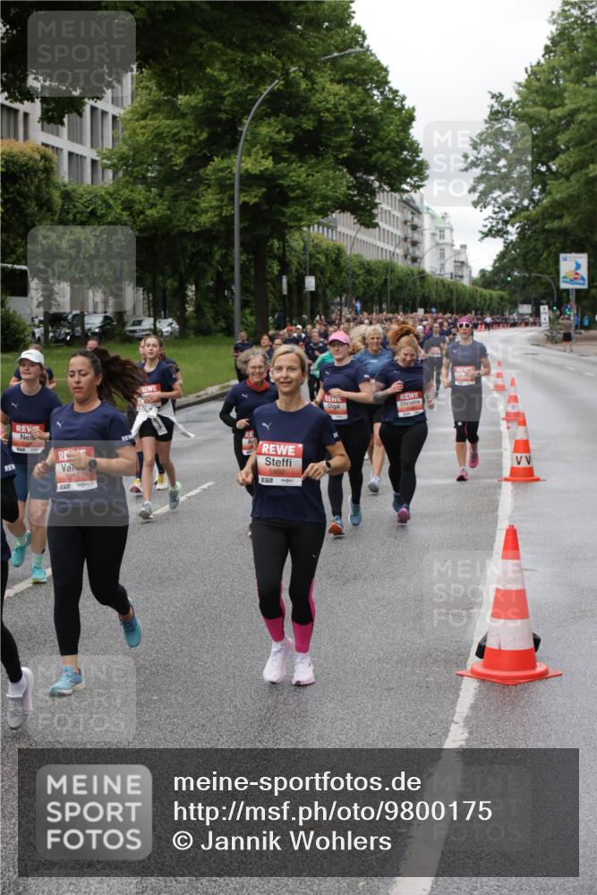 14.06.2026 - REWE Women's Run Jannik Wohlers http://msf.ph/oto/9800175 14.06.2026 10:40:16 Laufen 5274, 5892, 7 meine-sportfotos.de