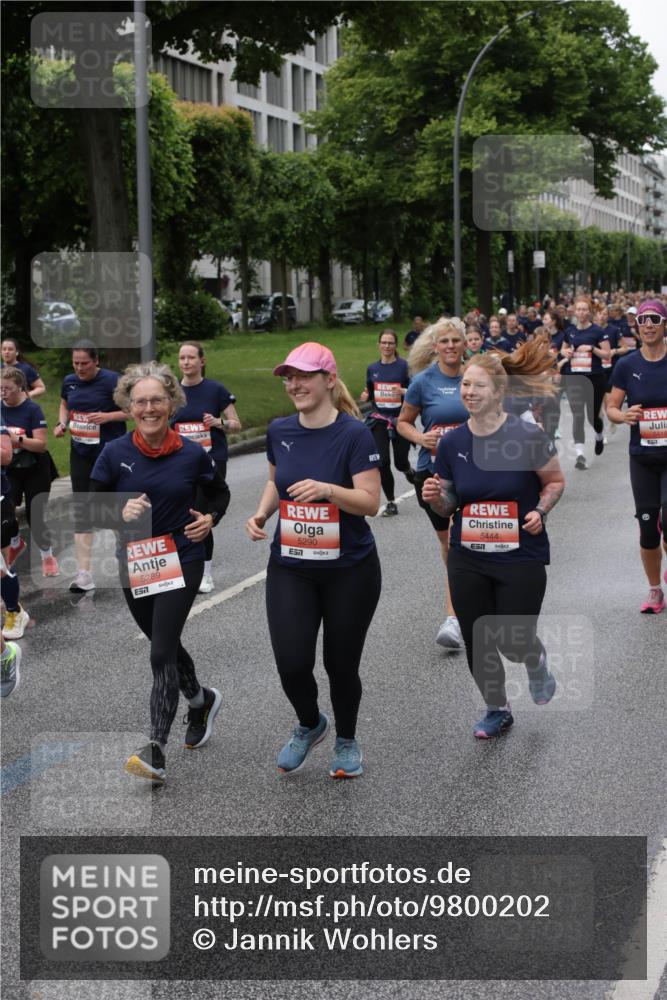 14.06.2026 - REWE Women's Run Jannik Wohlers http://msf.ph/oto/9800202 14.06.2026 10:40:19 Laufen 5289, 7, 5290, 51, 5444, 5418, 57 meine-sportfotos.de