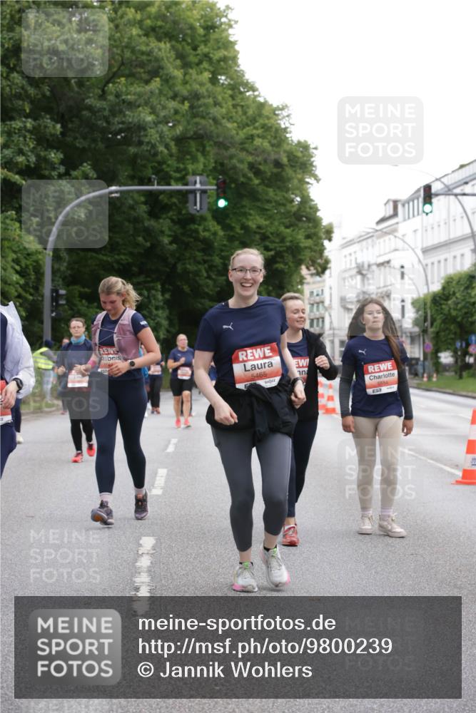 14.06.2026 - REWE Women's Run Jannik Wohlers http://msf.ph/oto/9800239 14.06.2026 11:03:06 Laufen 5465, 5554 meine-sportfotos.de