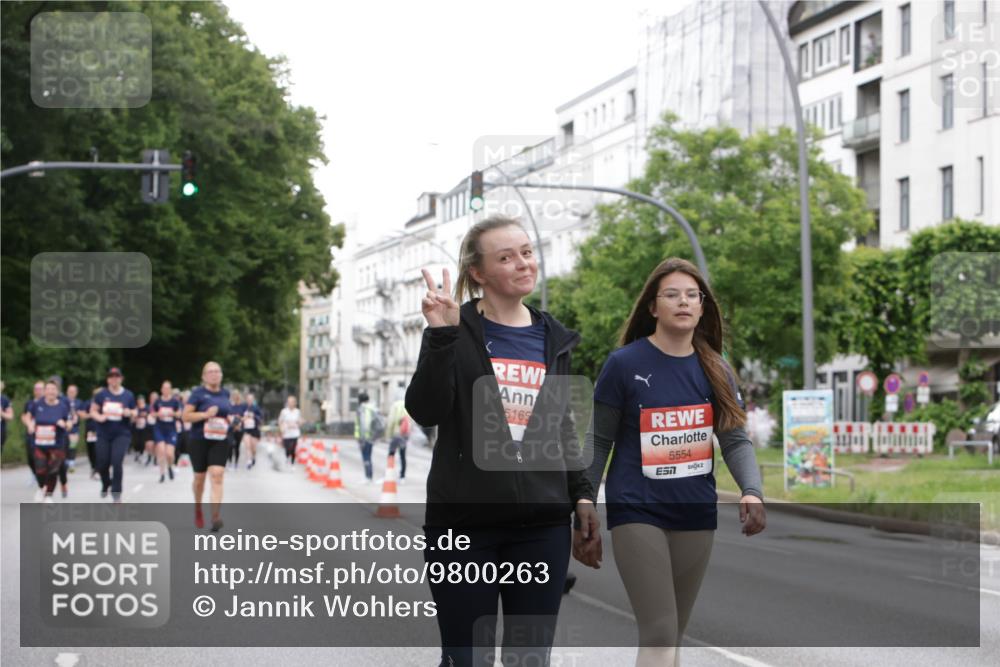 14.06.2026 - REWE Women's Run Jannik Wohlers http://msf.ph/oto/9800263 14.06.2026 11:03:09 Laufen 5165, 5554, 1 meine-sportfotos.de