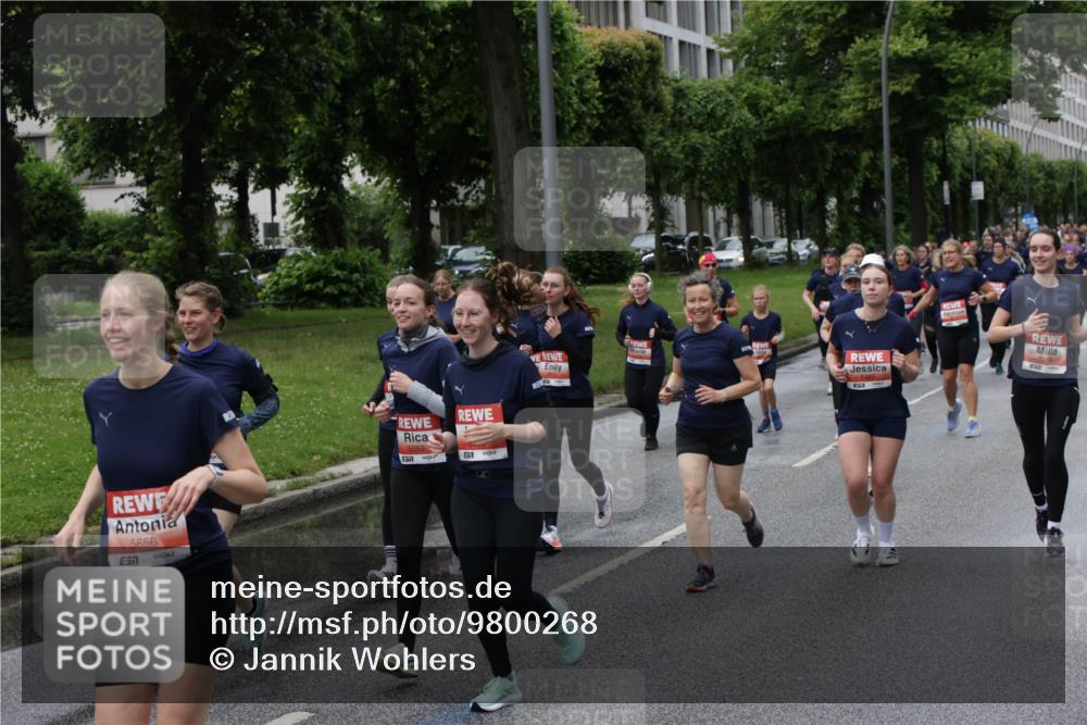 14.06.2026 - REWE Women's Run Jannik Wohlers http://msf.ph/oto/9800268 14.06.2026 10:40:26 Laufen 5656 meine-sportfotos.de