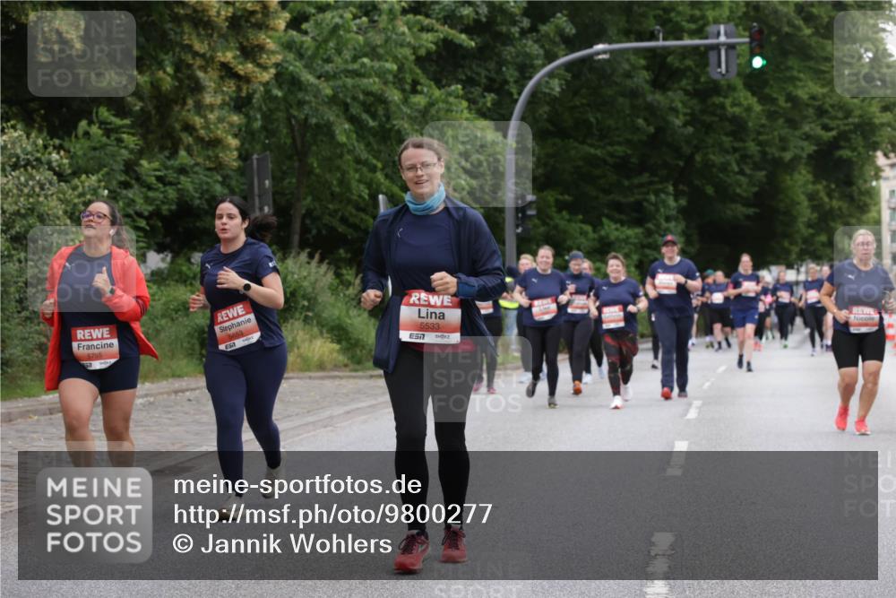 14.06.2026 - REWE Women's Run Jannik Wohlers http://msf.ph/oto/9800277 14.06.2026 11:03:11 Laufen 5755, 5653, 57, 5533, 7 meine-sportfotos.de