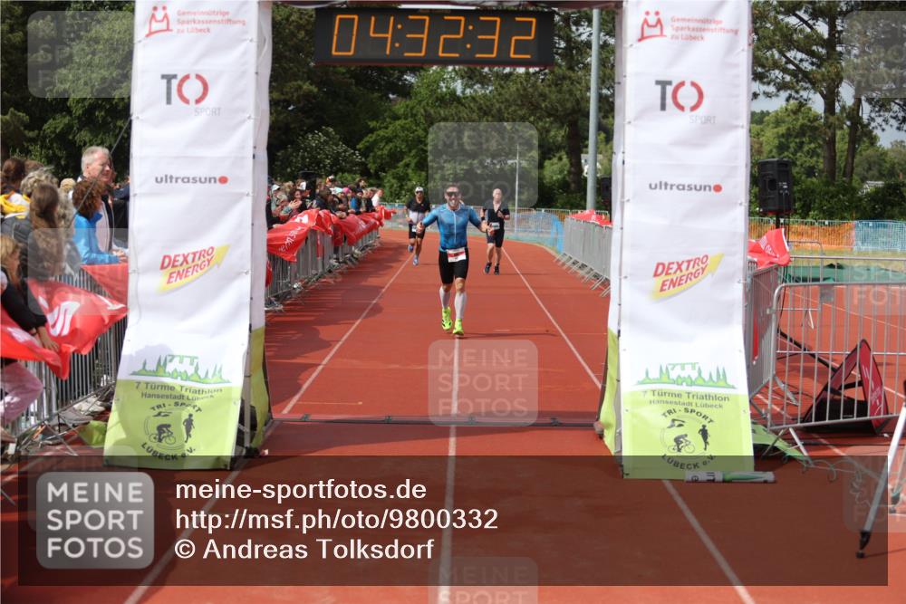 14.06.2026 - 7 Türme Triathlon Andreas Tolksdorf http://msf.ph/oto/9800332 14.06.2026 15:32:30 Ziel 840, 901, 917 meine-sportfotos.de