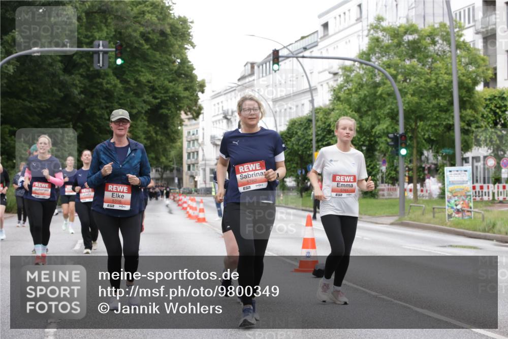 14.06.2026 - REWE Women's Run Jannik Wohlers http://msf.ph/oto/9800349 14.06.2026 11:03:24 Laufen 5316, 7, 5762, 57, 5761 meine-sportfotos.de
