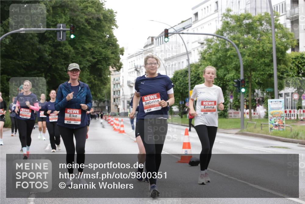 14.06.2026 - REWE Women's Run Jannik Wohlers http://msf.ph/oto/9800351 14.06.2026 11:03:24 Laufen 5316, 7, 5762, 7, 5761 meine-sportfotos.de
