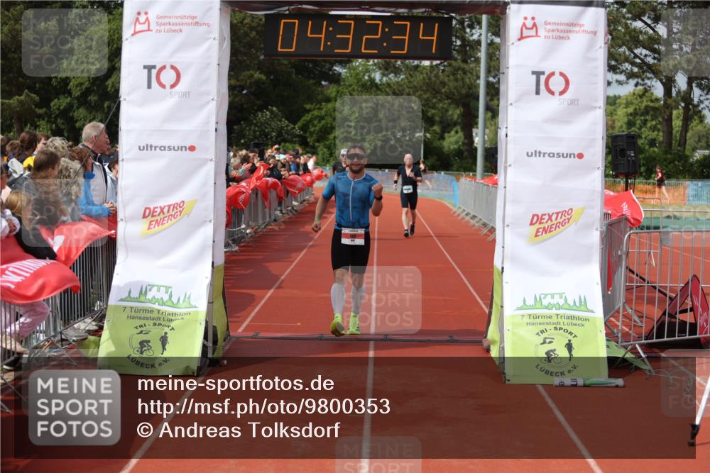 14.06.2026 - 7 Türme Triathlon Andreas Tolksdorf http://msf.ph/oto/9800353 14.06.2026 15:32:33 Ziel 840, 917, 1025 meine-sportfotos.de