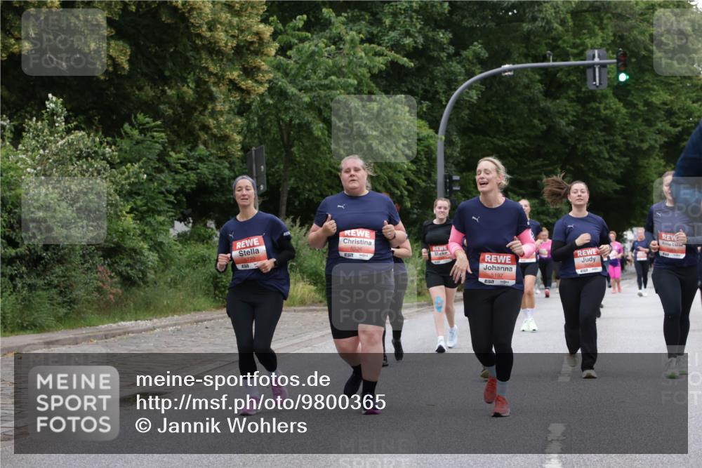 14.06.2026 - REWE Women's Run Jannik Wohlers http://msf.ph/oto/9800365 14.06.2026 11:03:26 Laufen 5770, 5926, 5197 meine-sportfotos.de