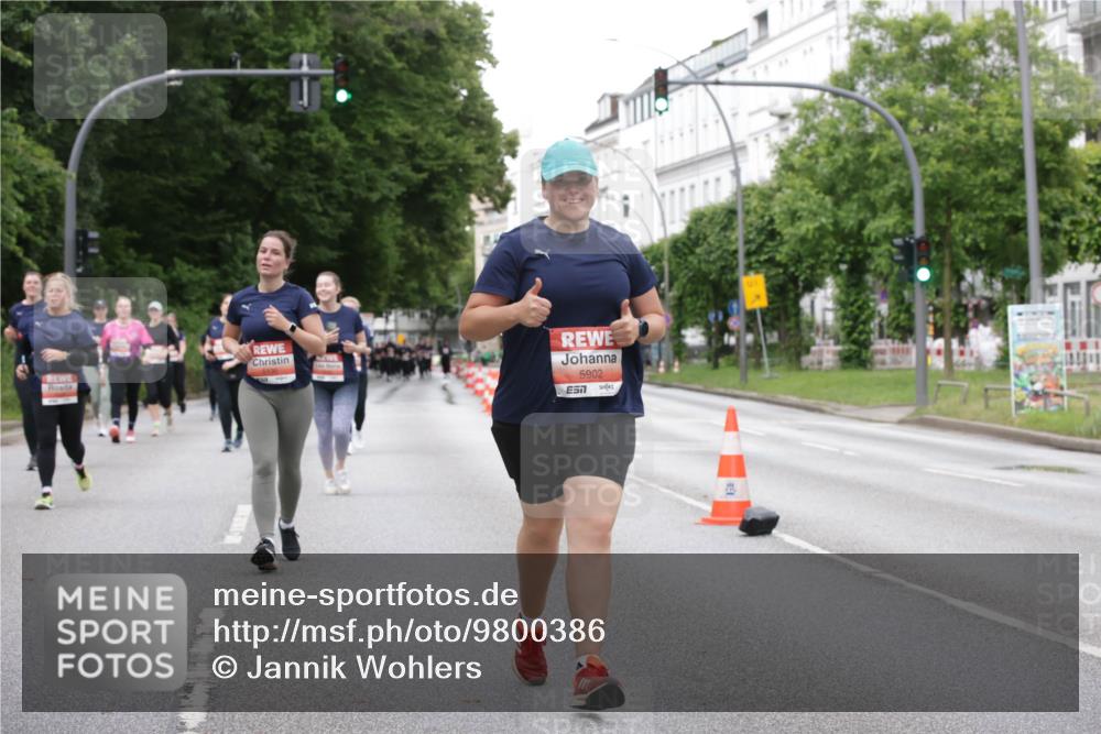14.06.2026 - REWE Women's Run Jannik Wohlers http://msf.ph/oto/9800386 14.06.2026 11:03:32 Laufen 5902, 66 meine-sportfotos.de