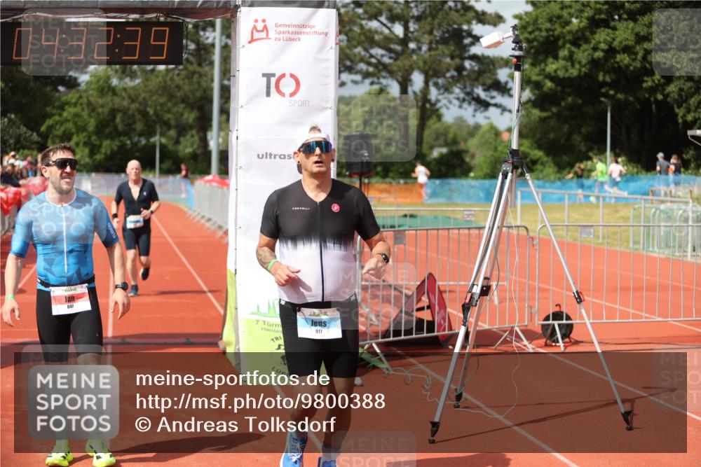 14.06.2026 - 7 Türme Triathlon Andreas Tolksdorf http://msf.ph/oto/9800388 14.06.2026 15:32:38 Ziel 840, 917, 1025 meine-sportfotos.de