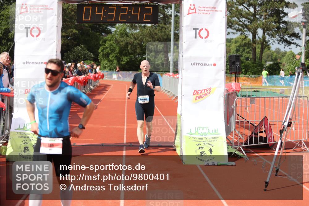 14.06.2026 - 7 Türme Triathlon Andreas Tolksdorf http://msf.ph/oto/9800401 14.06.2026 15:32:40 Ziel 840, 917, 1025 meine-sportfotos.de