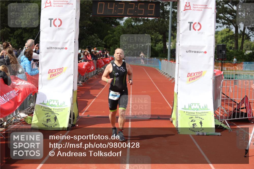 14.06.2026 - 7 Türme Triathlon Andreas Tolksdorf http://msf.ph/oto/9800428 14.06.2026 15:32:58 Ziel 1123 meine-sportfotos.de