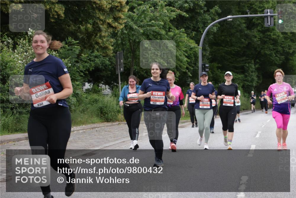 14.06.2026 - REWE Women's Run Jannik Wohlers http://msf.ph/oto/9800432 14.06.2026 11:03:38 Laufen 5606, 57, 5275, 7 meine-sportfotos.de