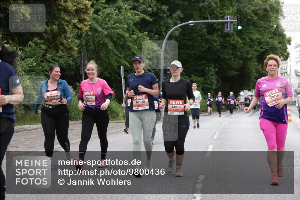 14.06.2026 - REWE Women's Run Jannik Wohlers http://msf.ph/oto/9800436 14.06.2026 11:03:41 Laufen 5559, 5717, 657, 5342, 57, 5120 meine-sportfotos.de