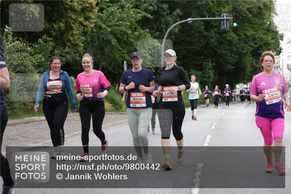 14.06.2026 - REWE Women's Run Jannik Wohlers http://msf.ph/oto/9800442 14.06.2026 11:03:41 Laufen 5717, 5342, 577, 5120, 57 meine-sportfotos.de