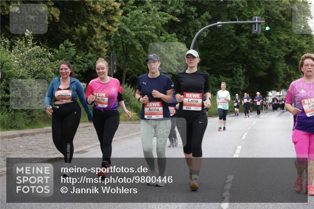 14.06.2026 - REWE Women's Run Jannik Wohlers http://msf.ph/oto/9800446 14.06.2026 11:03:41 Laufen 5472, 5717, 5342, 57 meine-sportfotos.de