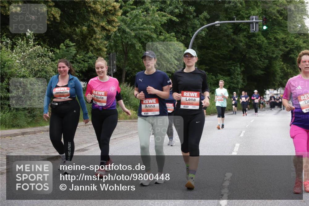 14.06.2026 - REWE Women's Run Jannik Wohlers http://msf.ph/oto/9800448 14.06.2026 11:03:41 Laufen 5559, 5472, 5342, 57, 5717, 57 meine-sportfotos.de