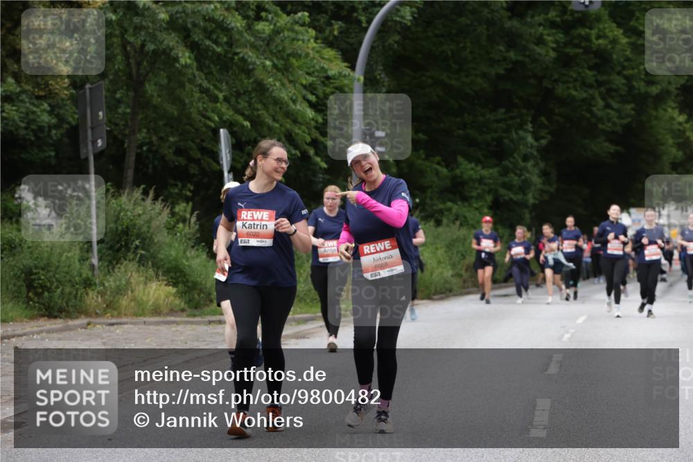 14.06.2026 - REWE Women's Run Jannik Wohlers http://msf.ph/oto/9800482 14.06.2026 11:03:54 Laufen 6022, 57, 6068, 57 meine-sportfotos.de